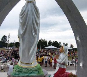 Inauguração da Gruta de Nossa Senhora de Lourdes